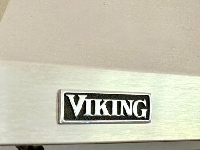 Building Photo - Luxurious Home in Legend of Bristlecomb