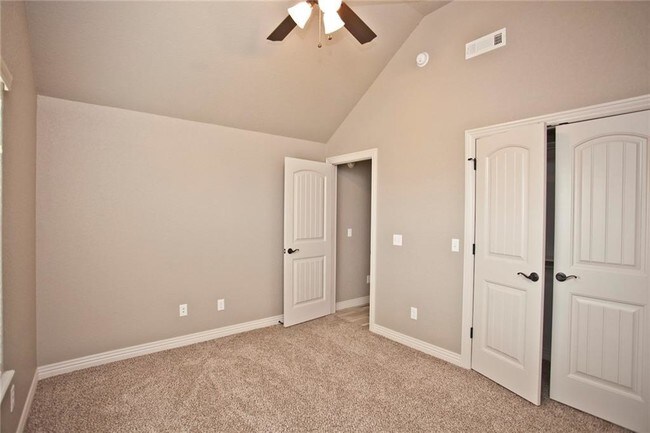 Building Photo - 728 NW 64th Ave