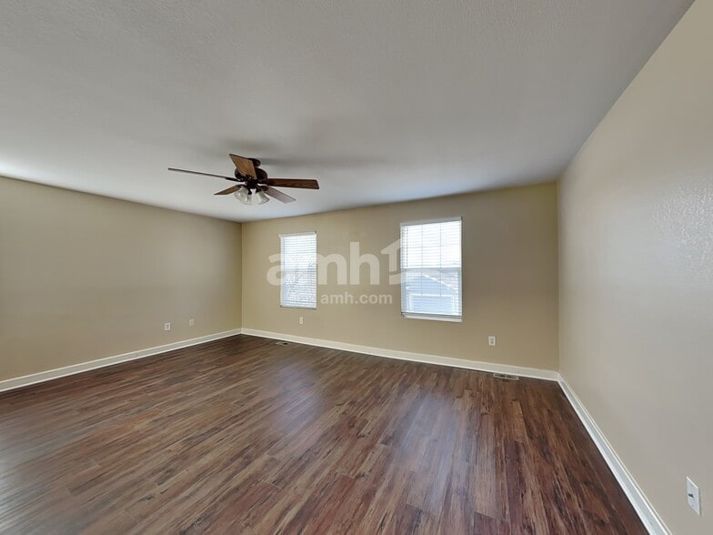 Building Photo - 6625 Fonder Dr