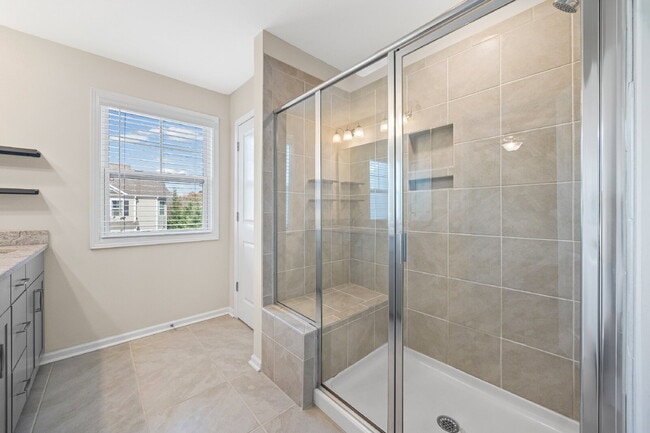 Building Photo - Lake Wylie Townhome with amazing amenities!