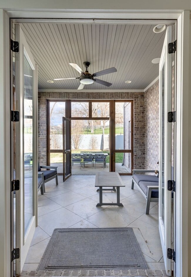 Building Photo - Dream home in the heart of Belle Meade, located on a private dead-end street!