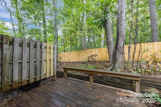 Building Photo - 6 Azalea Rd