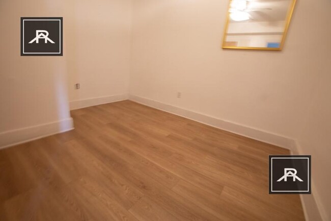 Building Photo - 2 bedroom in Boston MA 02127
