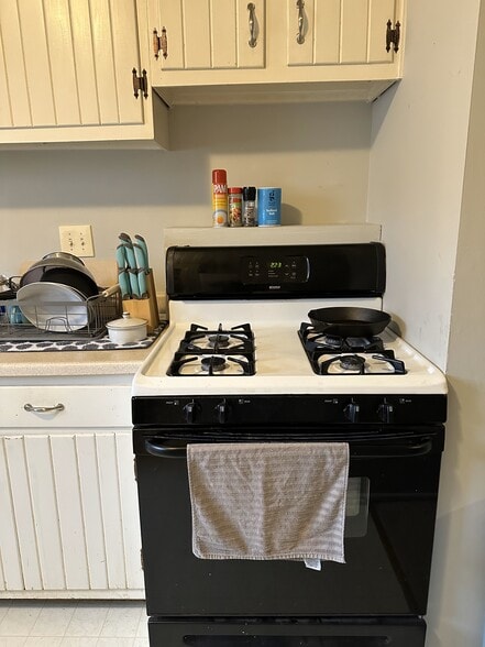 Building Photo - 120 Washington St NE