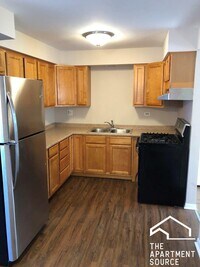 Building Photo - 8549 Grand Ave