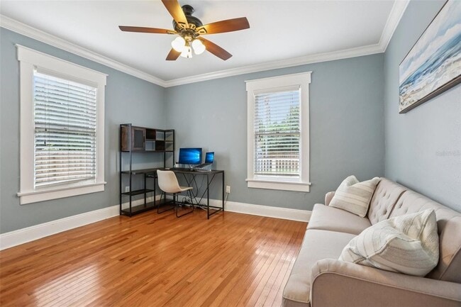 Building Photo - 712 E Caracas St