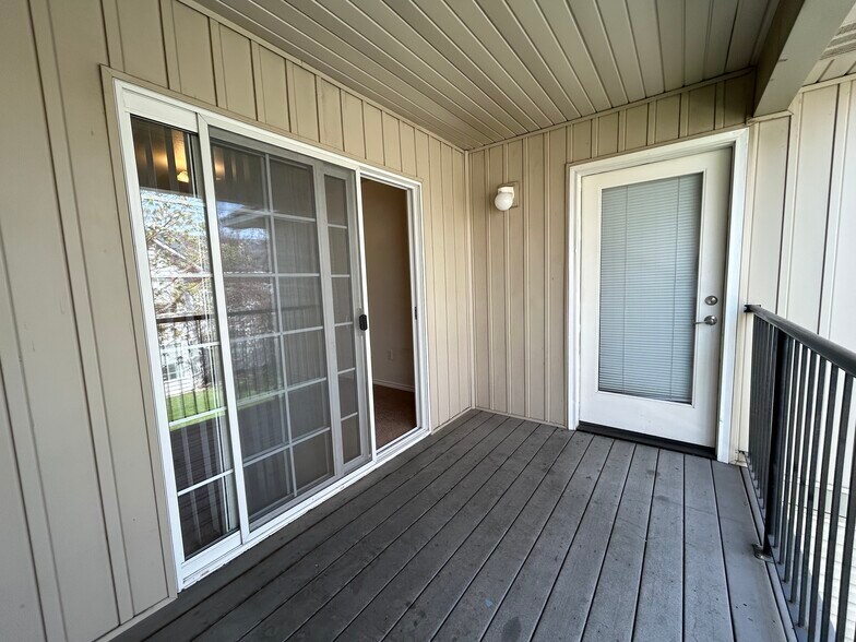 Building Photo - 11854 W Clover Field Ln