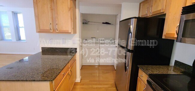 Building Photo - 5360 Pershing Ave