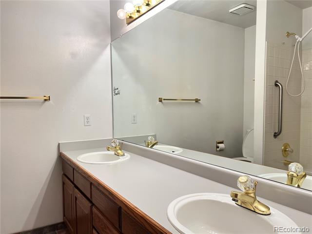 Building Photo - 9881 S Spring Hill Pl