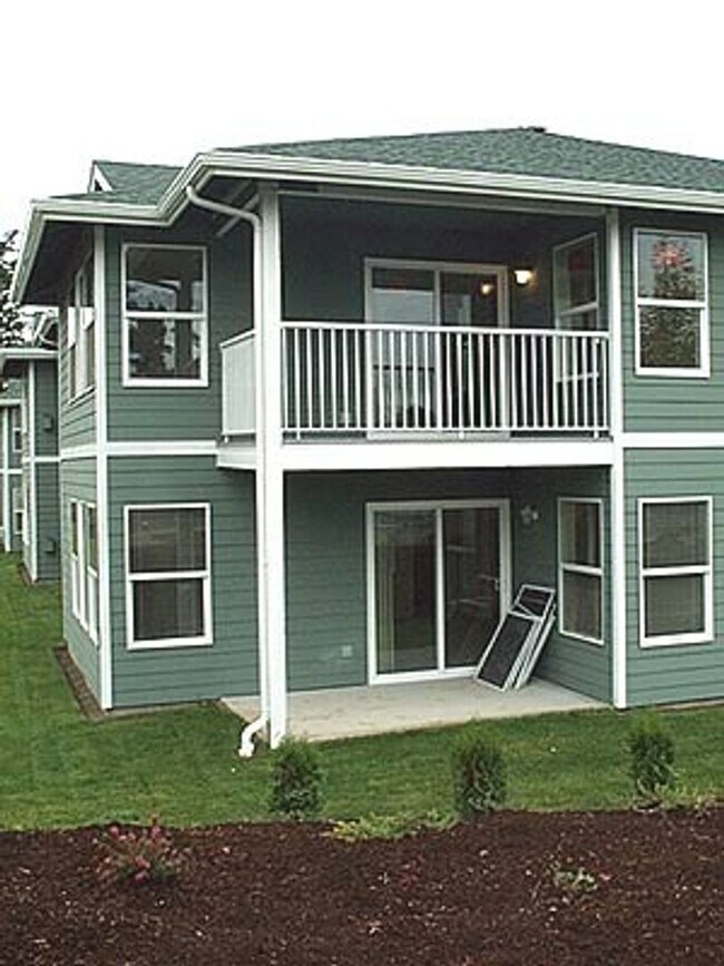 Building Photo - Walnut Grove 2 Bedroom, 2 Bath Condominium