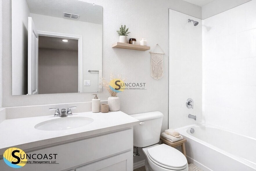 Building Photo - 3821 SW 43rd Ct