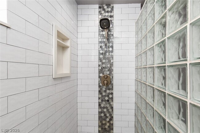 Building Photo - 3109 Downing Pl