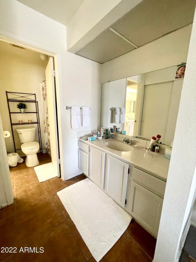 Building Photo - 9209 N 59th Ave