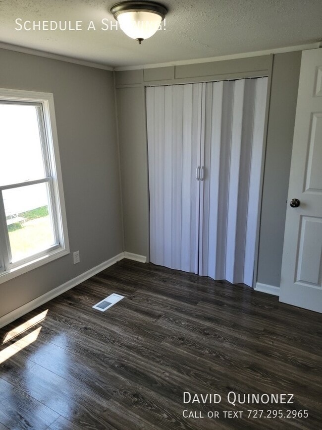 Building Photo - 113 Foxglove Ln