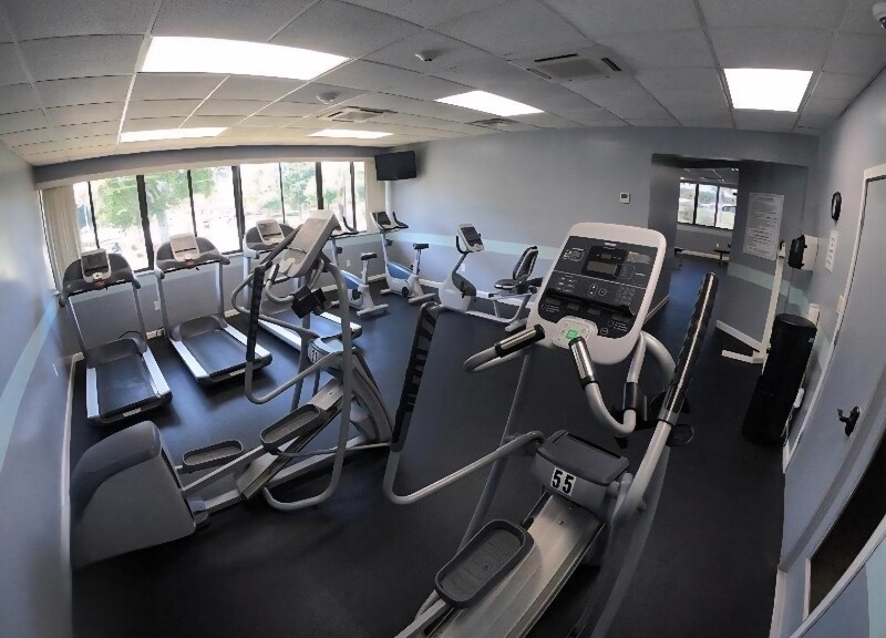 Building Photo - 4008 Atrium Dr