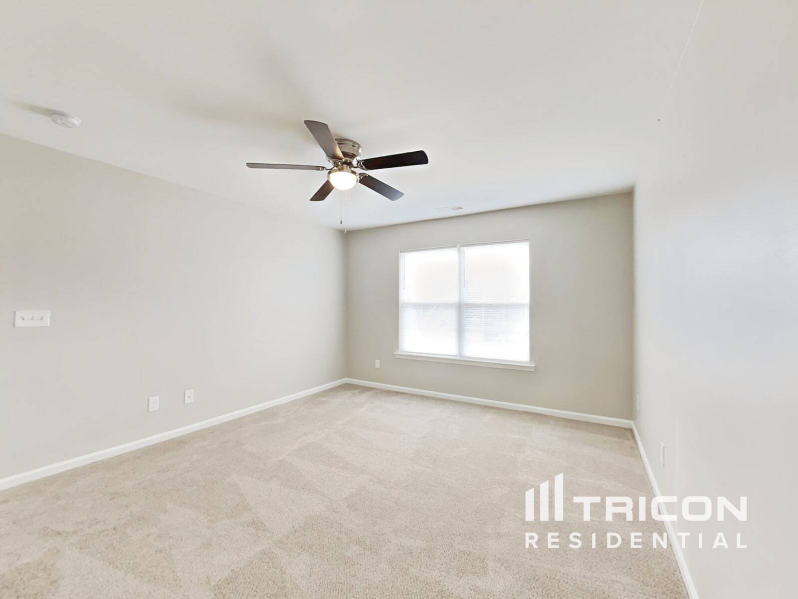 Building Photo - 5028 Hildreth Court