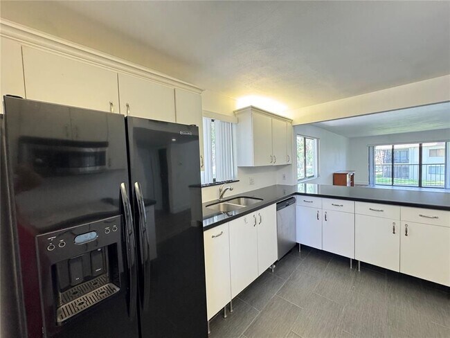 Building Photo - 16215 Saddle Club Rd