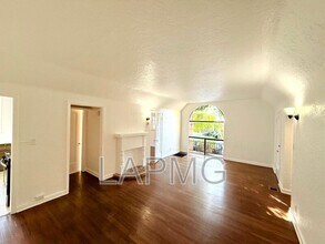 Building Photo - 7733 Hampton Ave