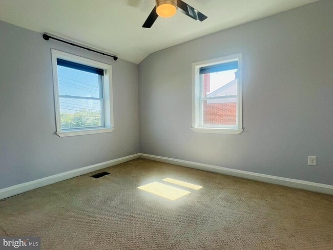 Building Photo - 8364 Kavanagh Rd