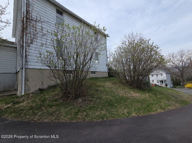 Building Photo - 138 Charles St