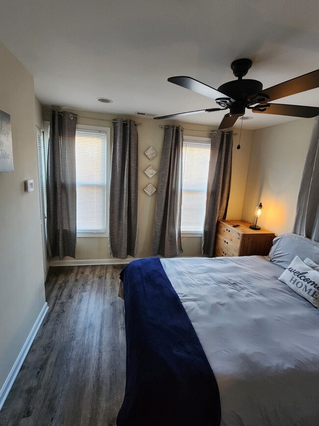 Blackout Curtains - 6107 Danville Ave