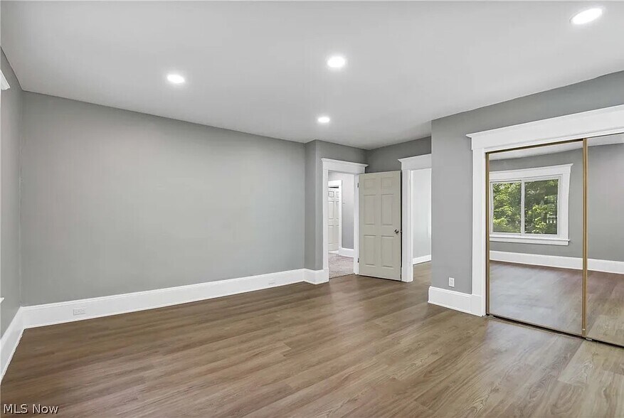 Building Photo - 2231 Bellfield Ave