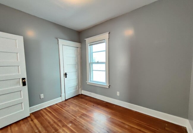Building Photo - 1318 Poplar St