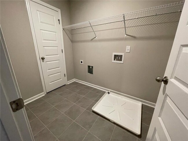Building Photo - 4374 Sunny Oak Ln