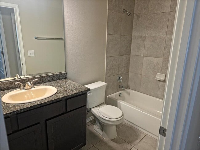 Building Photo - 1208 Garland Rd