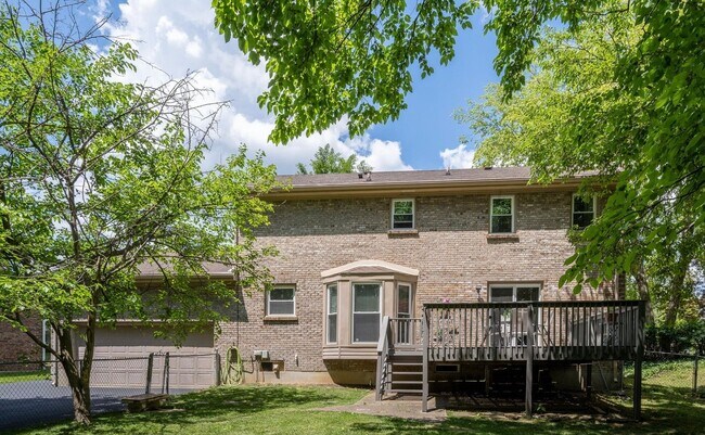 Building Photo - 9802 Tamarisk Pkwy