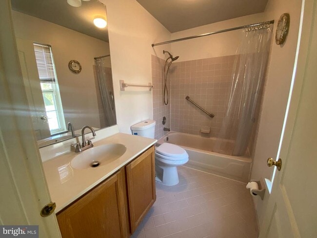 Building Photo - 6603 Colonial Ct