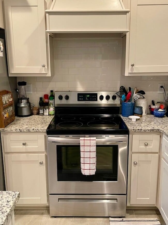 Building Photo - 3 bedroom, 3.5 Bath at Fieldstone Farms in Oxford