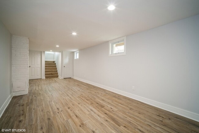 Building Photo - 1020 Rose Ave