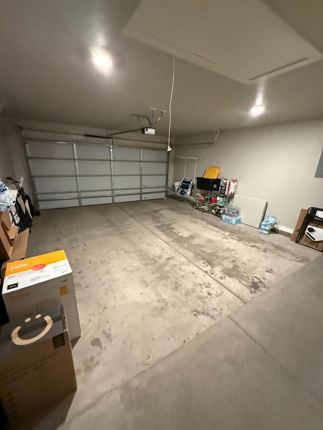 Building Photo - 3/2/2 in West Lubbock!