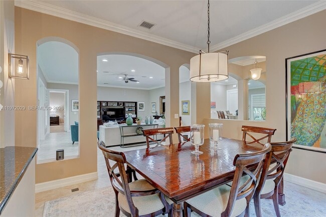 Building Photo - 345 Chambord Terrace