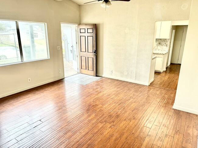 Building Photo - 3808 San Navado Way