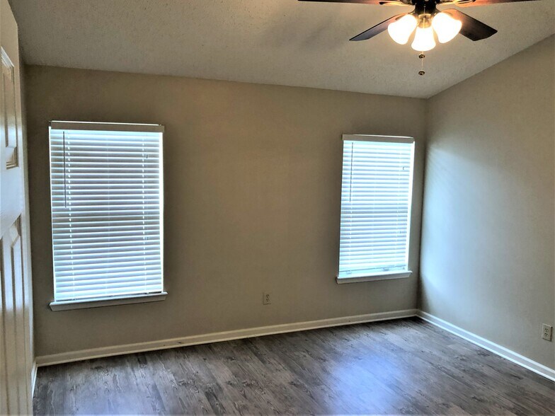 Building Photo - 1773 Dartmouth Dr