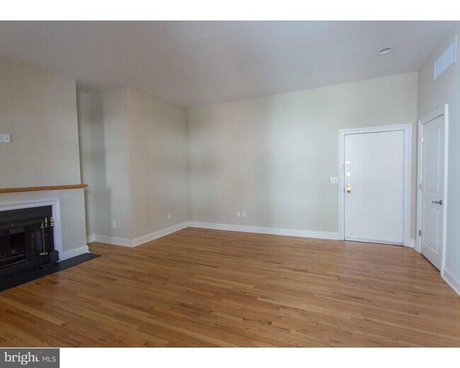 Building Photo - 1100 Spruce St