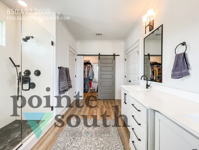 Building Photo - 13805 Red Drum Ct