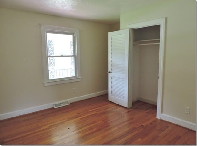 Building Photo - 2223 Imperial Ave E