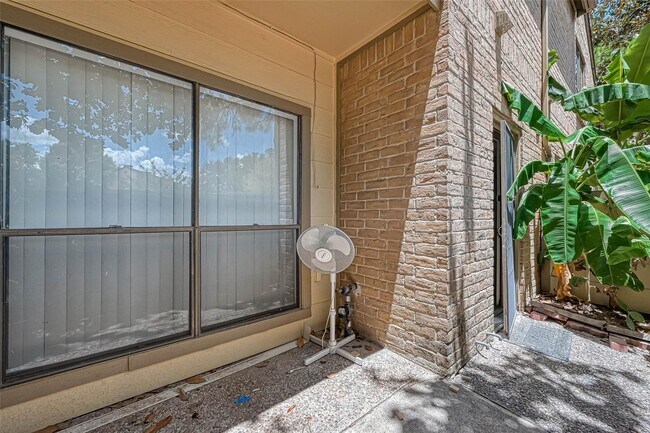 Building Photo - 8299 Cambridge St