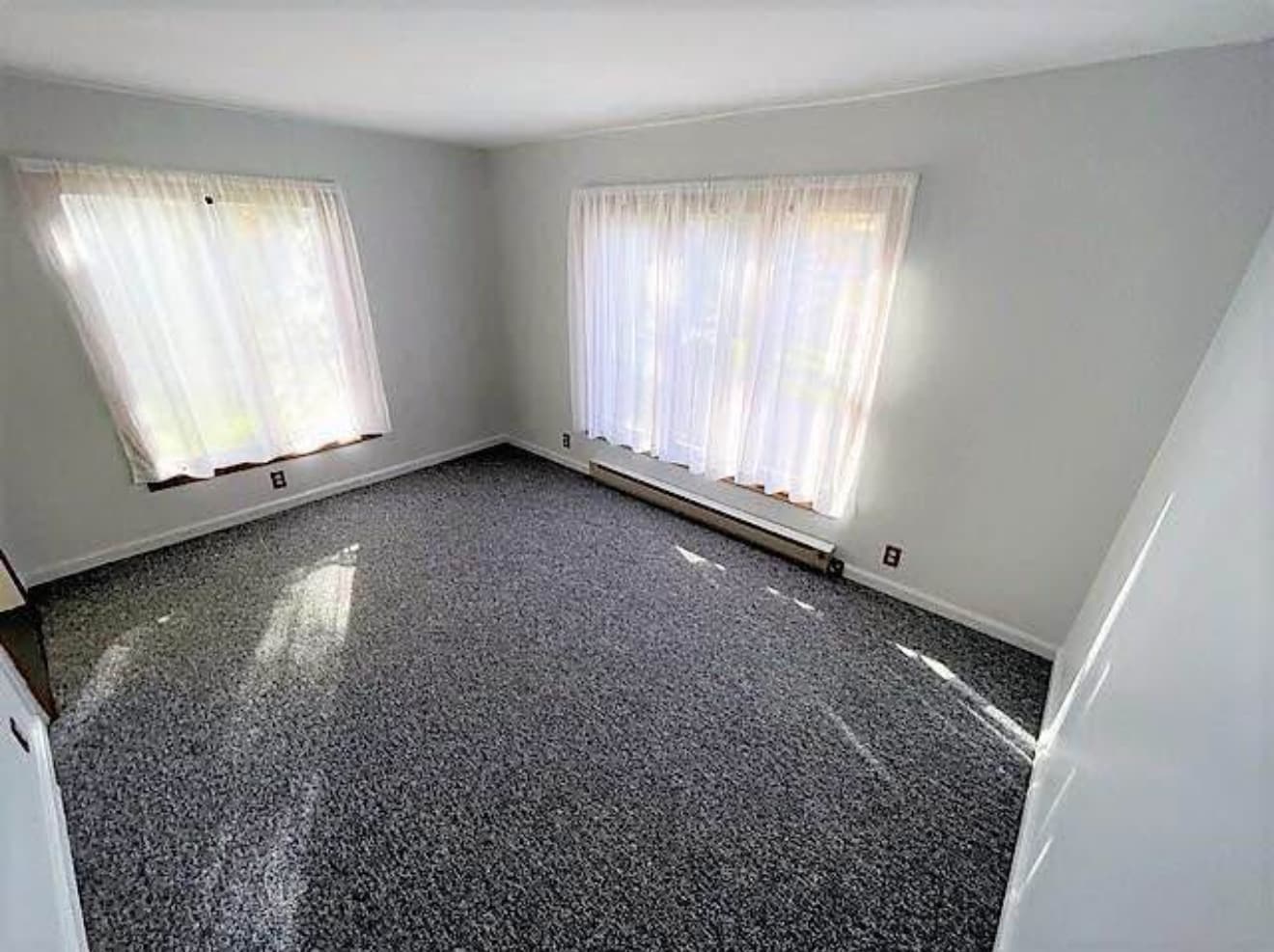 Building Photo - 2191 Five Mile Line Rd