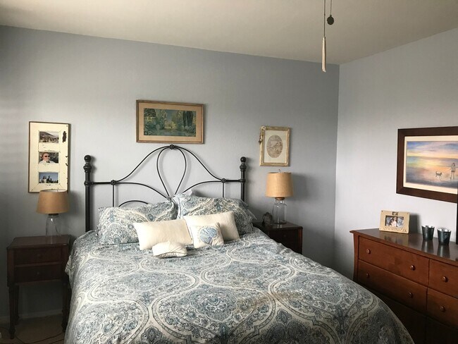Building Photo - Condo in Grover Heights!  Great Location