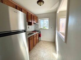 Savoy Kitchen - Savoy Apartments