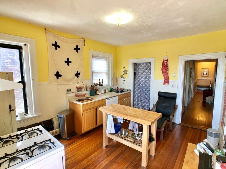 Building Photo - 5 Glen Rd