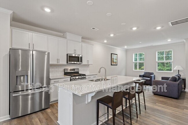 Building Photo - 1721 Chirping Trl