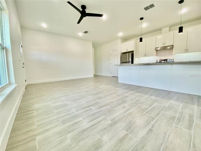 Building Photo - 10002 Massey St