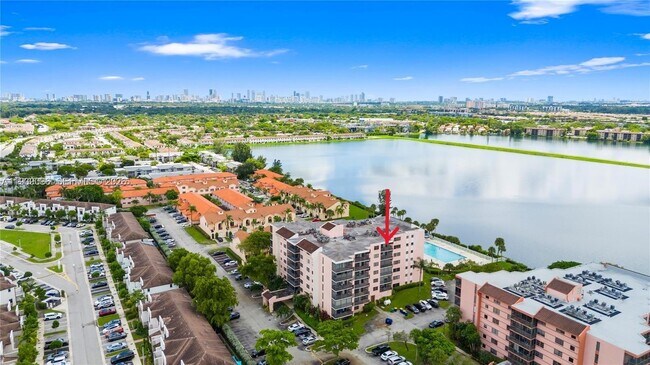 Building Photo - 20840 San Simeon Way