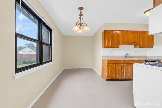 Building Photo - 101 Beverly Hl Ter