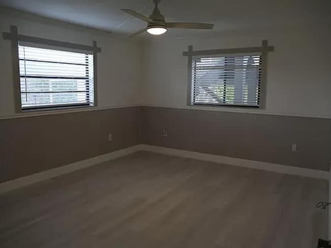 Building Photo - Boater's Delight- Beautiful Condo